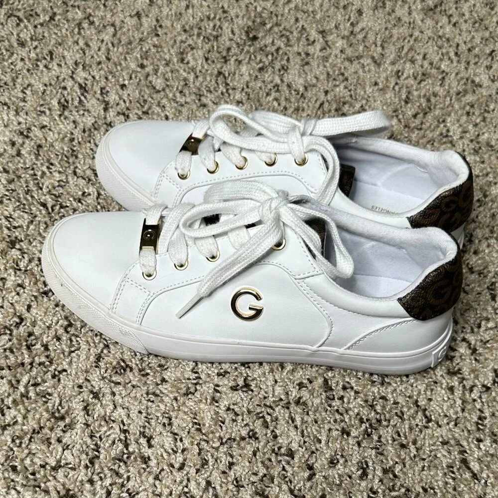 GBG Los Angeles Sneakers🍒 - Picture 3 of 5